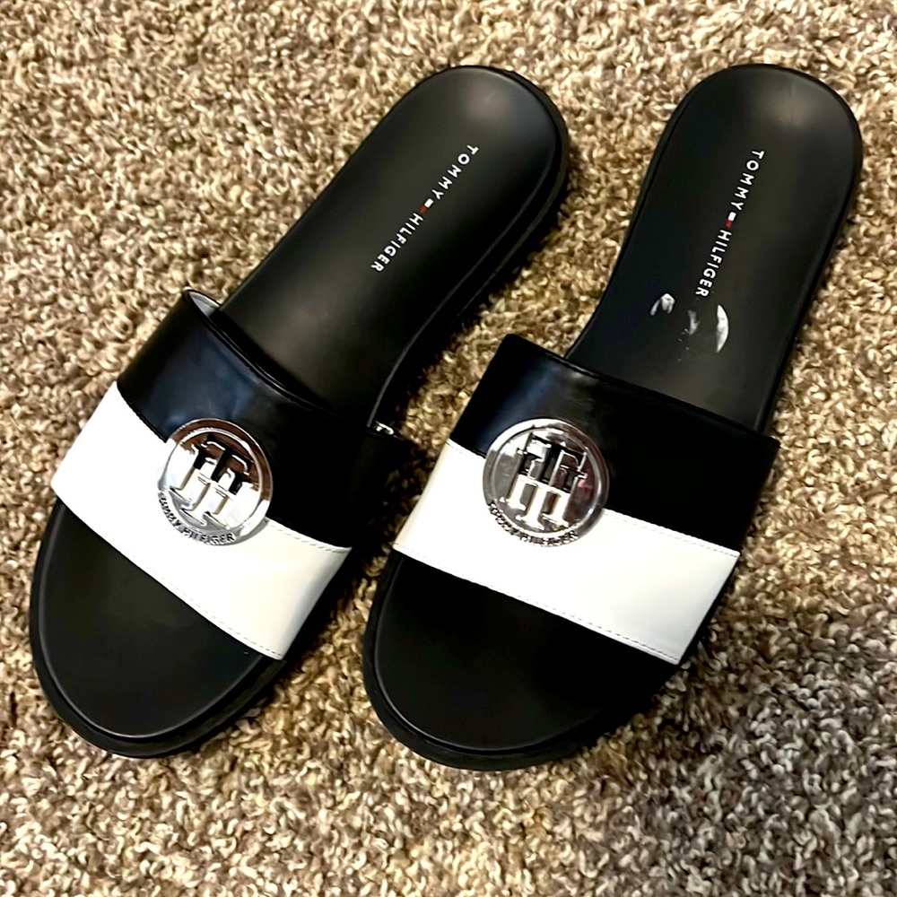 Women’s slider